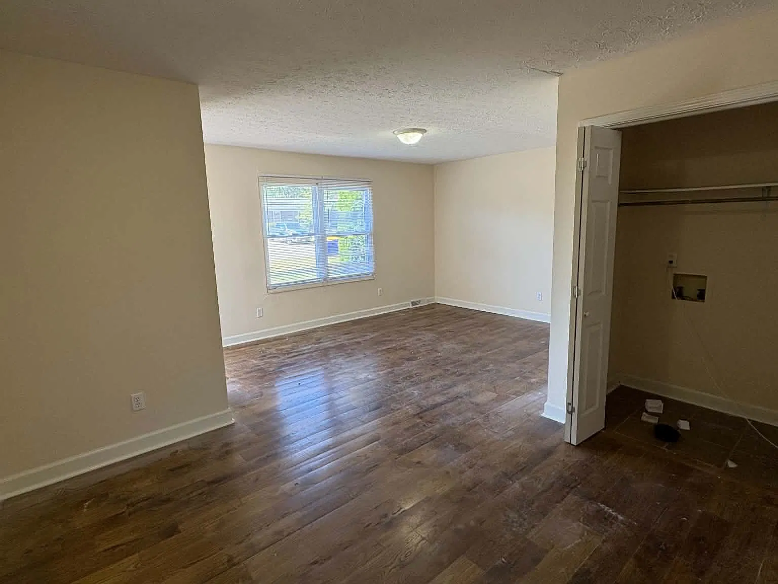 1716 McGregor Ct - Unit 1 — Photo 4