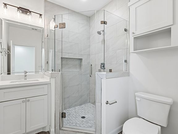 3rd image of 11504 N 25th St #2