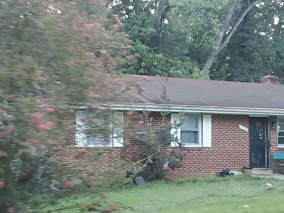 1st image of 1810 Hollydale Rd