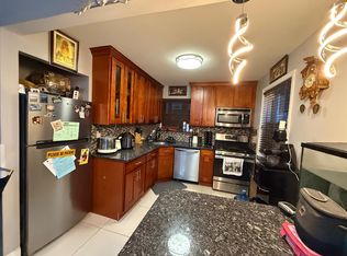 7326 263rd St #A, Glen Oaks, NY 11004