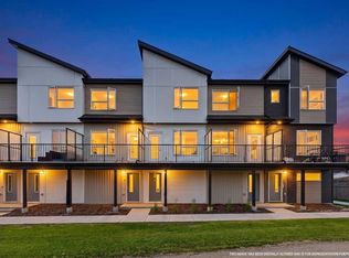 301 N Redstone Blvd NE #363, Calgary, AB T3N 1V6