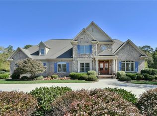 4421 Timberfield Dr, Pfafftown, NC 27040