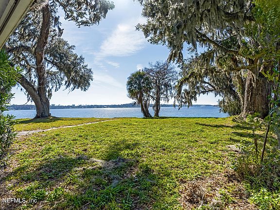 3rd image of 2729 FOREST Circle