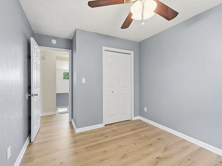 3856 Forestwood Ct — Photo 31