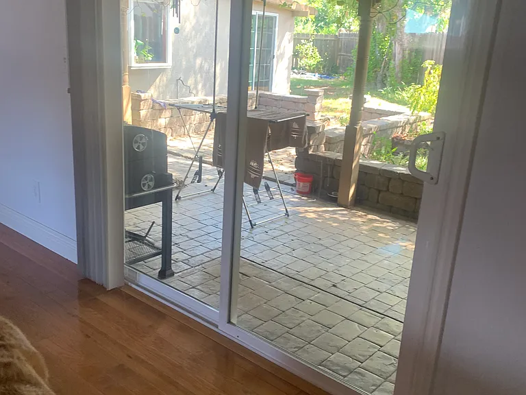 Jasmine Ave — Photo 12