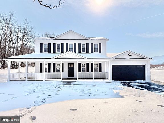 2nd image of 132 Duchess Way