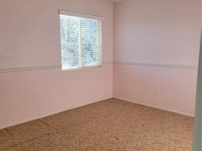 43650 Castle Cir — Photo 3