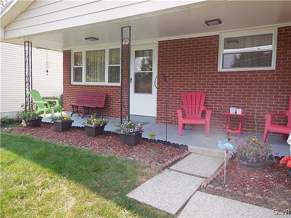 3rd image of 1205 Ann Marie St