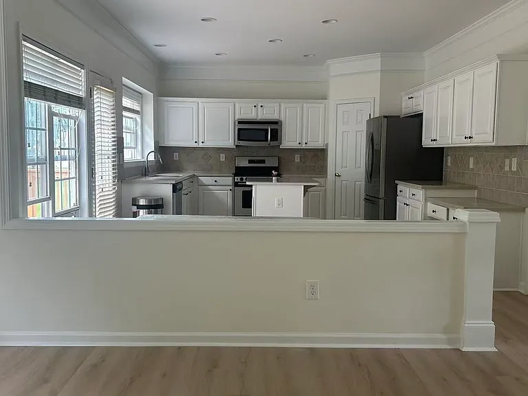 7985 Cavendish Pl — Photo 5
