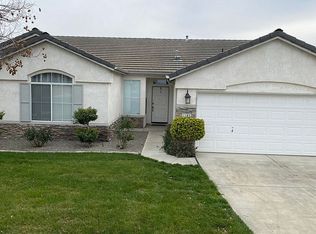 1105 W North Star Dr, Hanford, CA