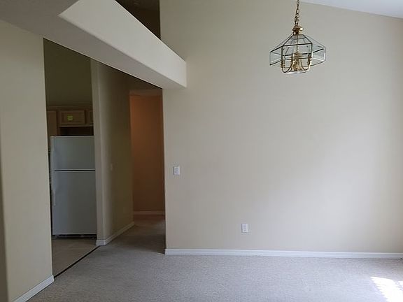 4th image of 976 Cornell Ave