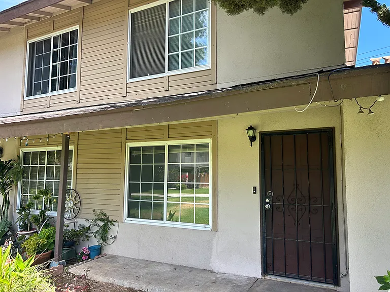 521 S Lyon St #35 — Photo 1