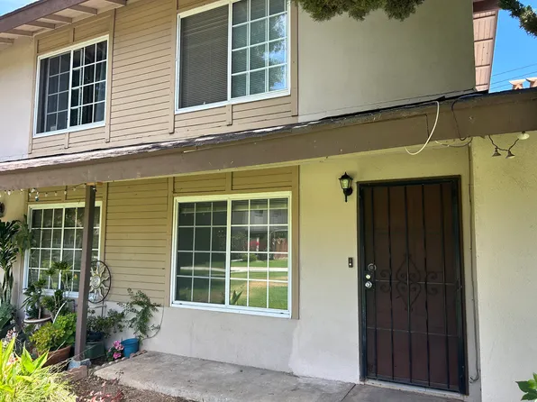 521 S Lyon St Unit 35, Santa Ana, CA 92701