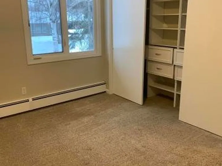 4010 Crosson Dr — Photo 15
