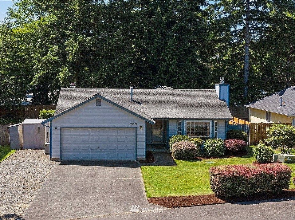 1st image of 1524 Mapleridge Dr NE