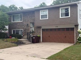 575 Frazier Dr, Adrian, MI 49221