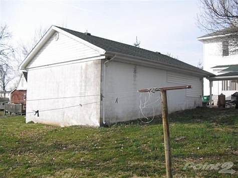3rd image of 310 Danville Ave