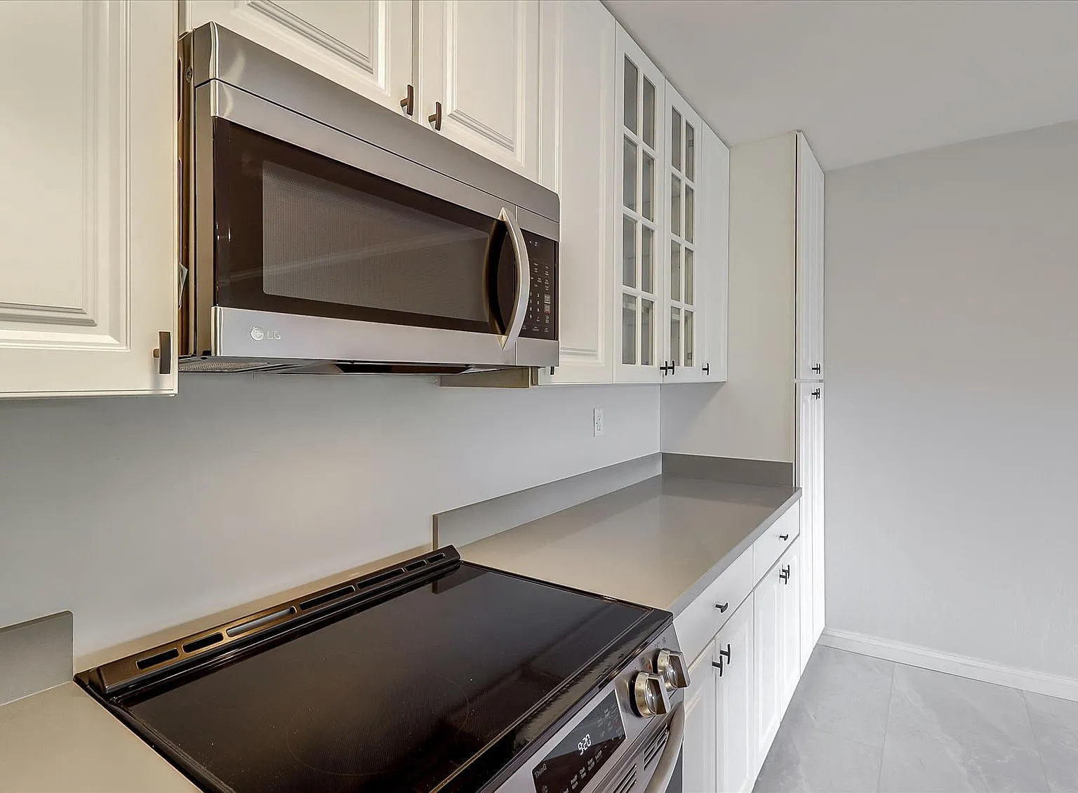 1 bed, 773 sqft, $2,650 — Photo 4