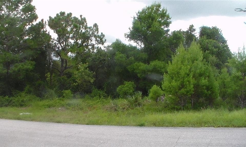 2nd image of 434 Foxdale Rd