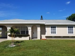 249 NE Camelot Dr, Pt Saint Lucie, FL 34983