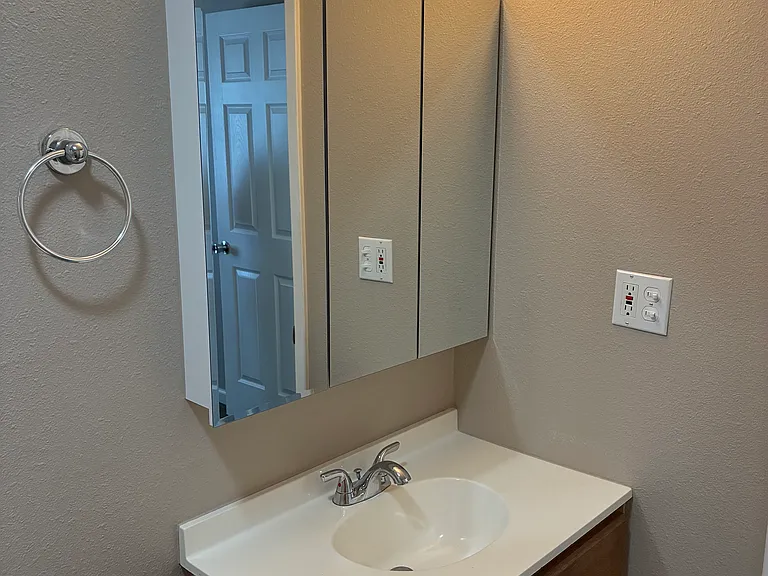 217 Chestnut St #B3 — Photo 14