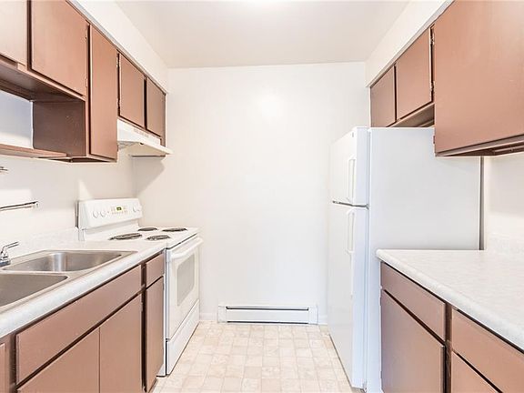 3rd image of 1203 Hillside Ave APT B4