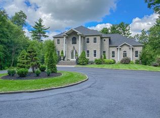 9 Grandview Rd, North Reading, MA 01864