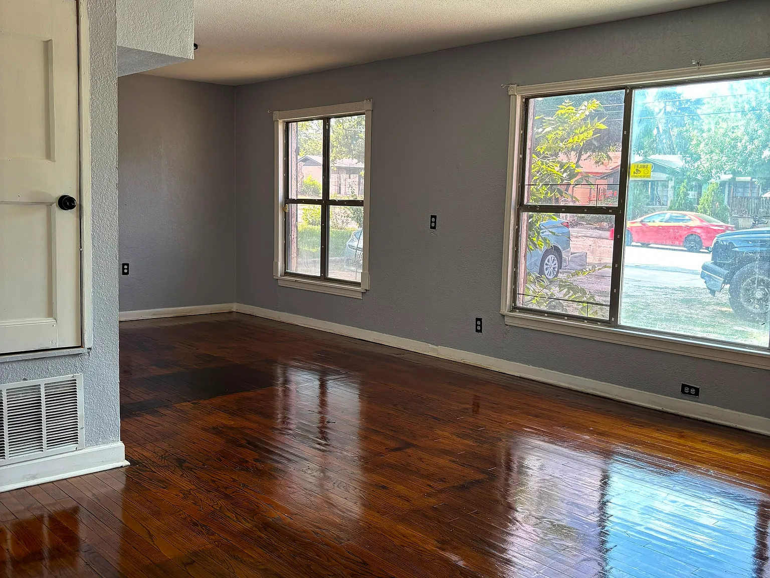 4 bed, 1760 sqft, $1,950 — Photo 3