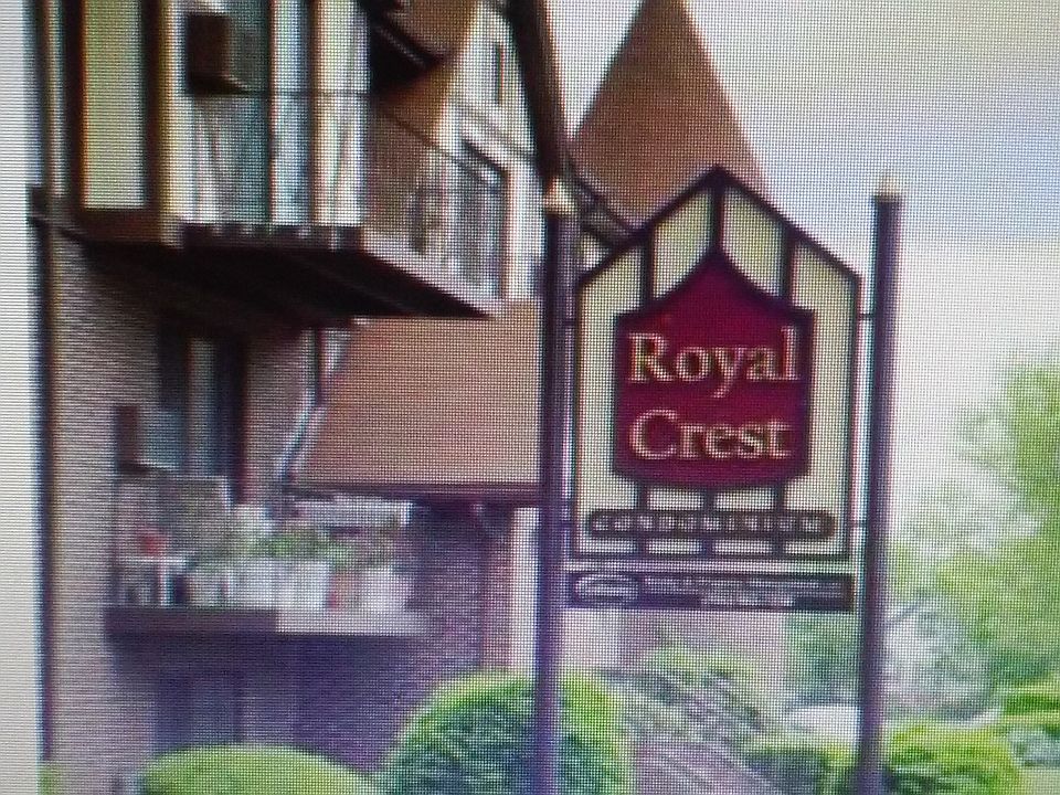 1st image of 5 Royal Crest Dr APT 3