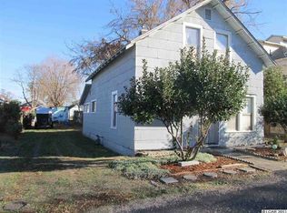 639 8th St, Anatone, WA 99403