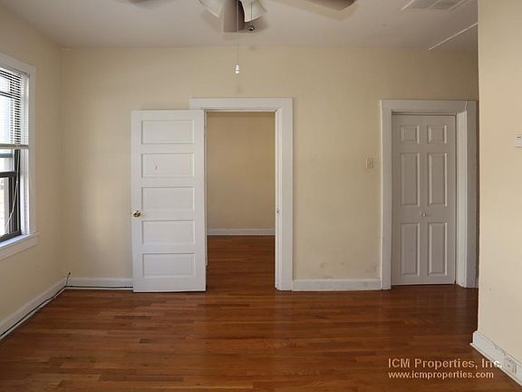 3rd image of 2254 N Southport Ave #2-A