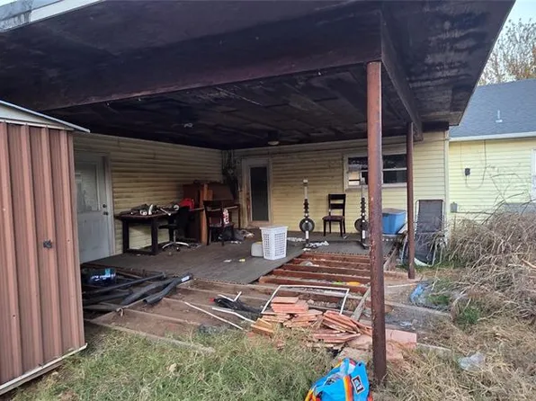 313 S 3rd St, Tonkawa, OK 74653