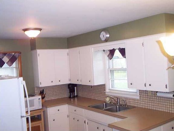 2nd image of 8129 48th Ave