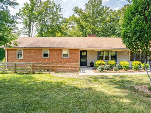 2305 Hawthorne Rd, Lynchburg, VA 24503