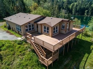1113 Black Point Rd, Brinnon, WA 98320