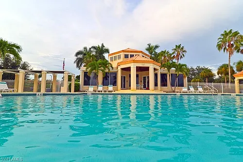 7778 Emerald Cir #204 Photo 1