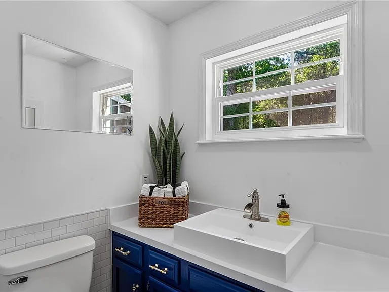 20424 Marguerite Rd — Photo 24