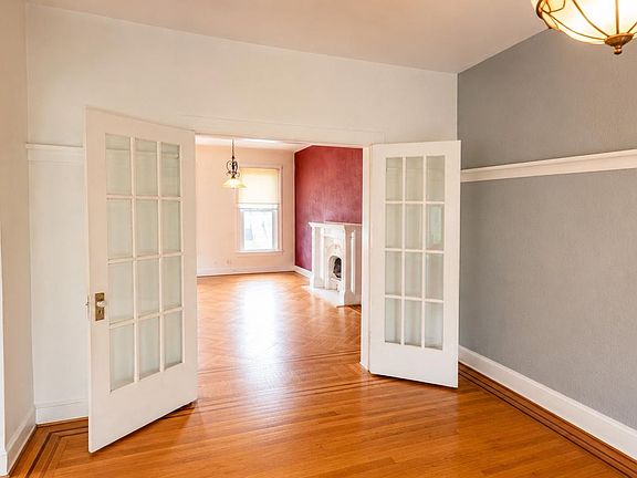 5th image of 2810 Norfolk Ave