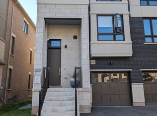 1365 Kaniv St, Oakville, ON L6M5R3