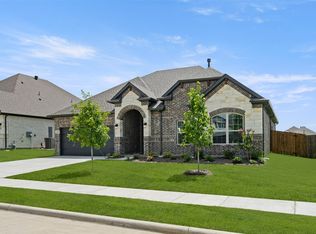 428 Burrow Dr, Waxahachie, TX 75167