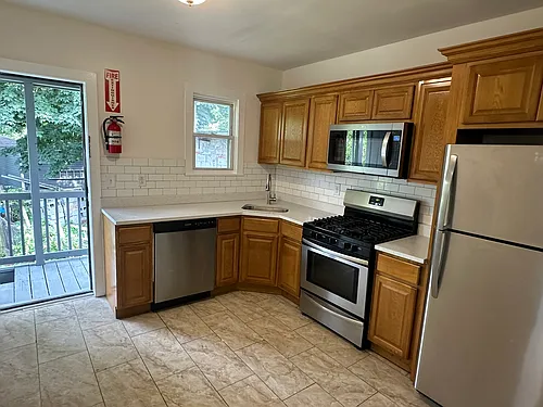 274 Cleveland St #2 Photo 1