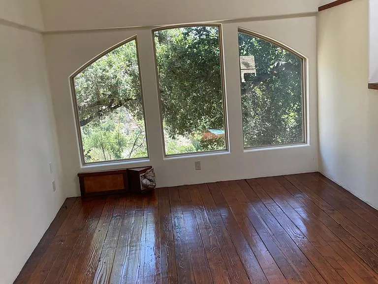 W Mountain Dr — Photo 15