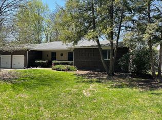 1125 Crescent Ln, Springfield, IL 62704