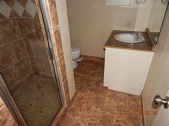 4th image of 1221 Eden Dr