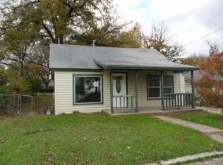 2106 Spikes St, Grand Prairie, TX 75051
