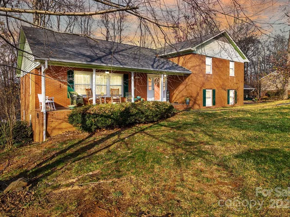 418 Woodcrest Ln, Albemarle, NC 28001