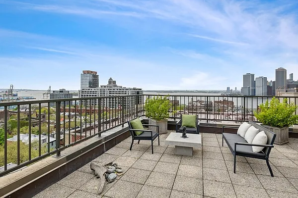 Sold by Compass | media 11