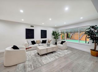 6646 Whitman Ave, Van Nuys, CA 91406