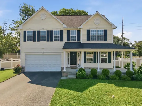 55 Powder River Ct, Harpers Ferry, WV 25425