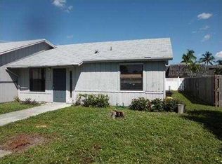 3823 Woodridge Ter, Palm Springs, FL 33461